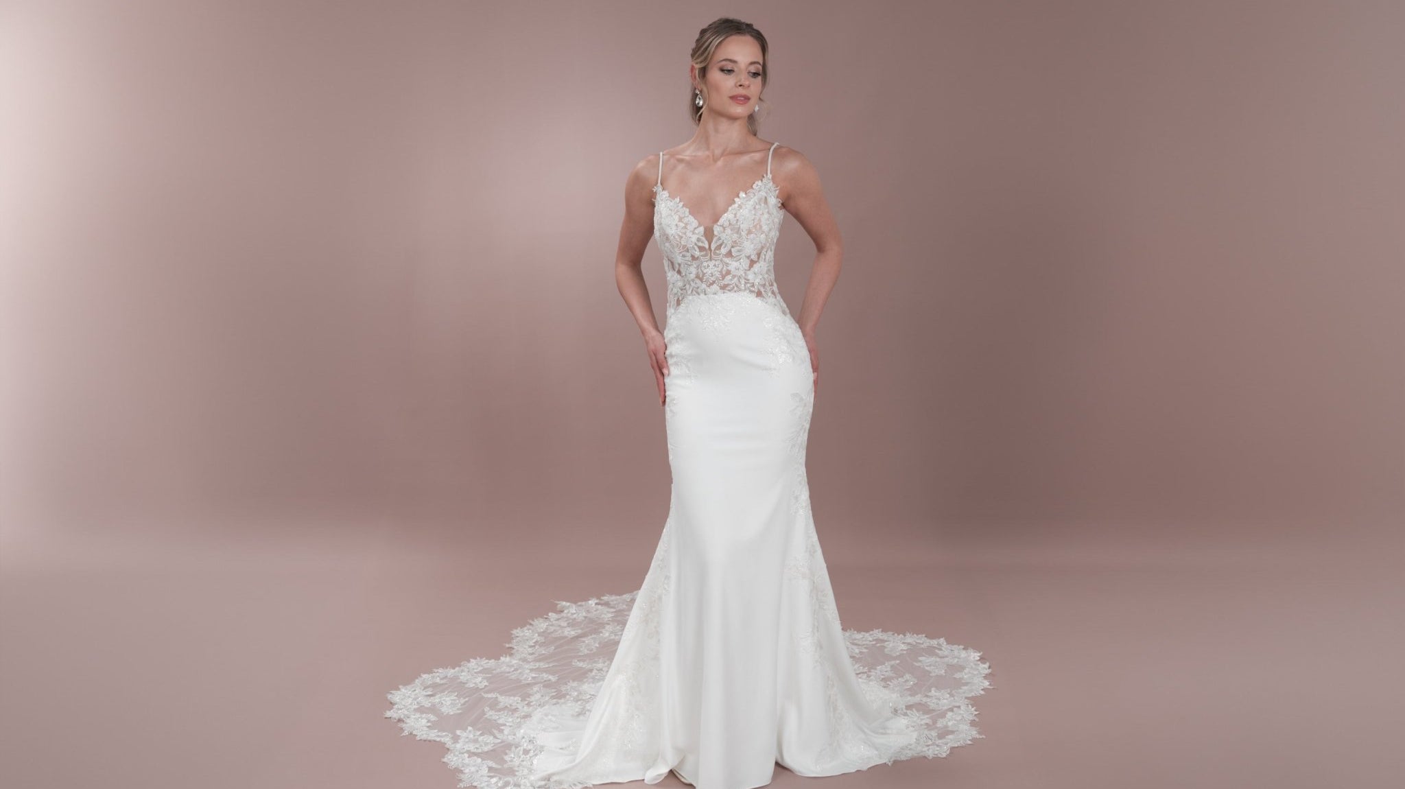 Fit and Flare Brautkleider - Bridonista