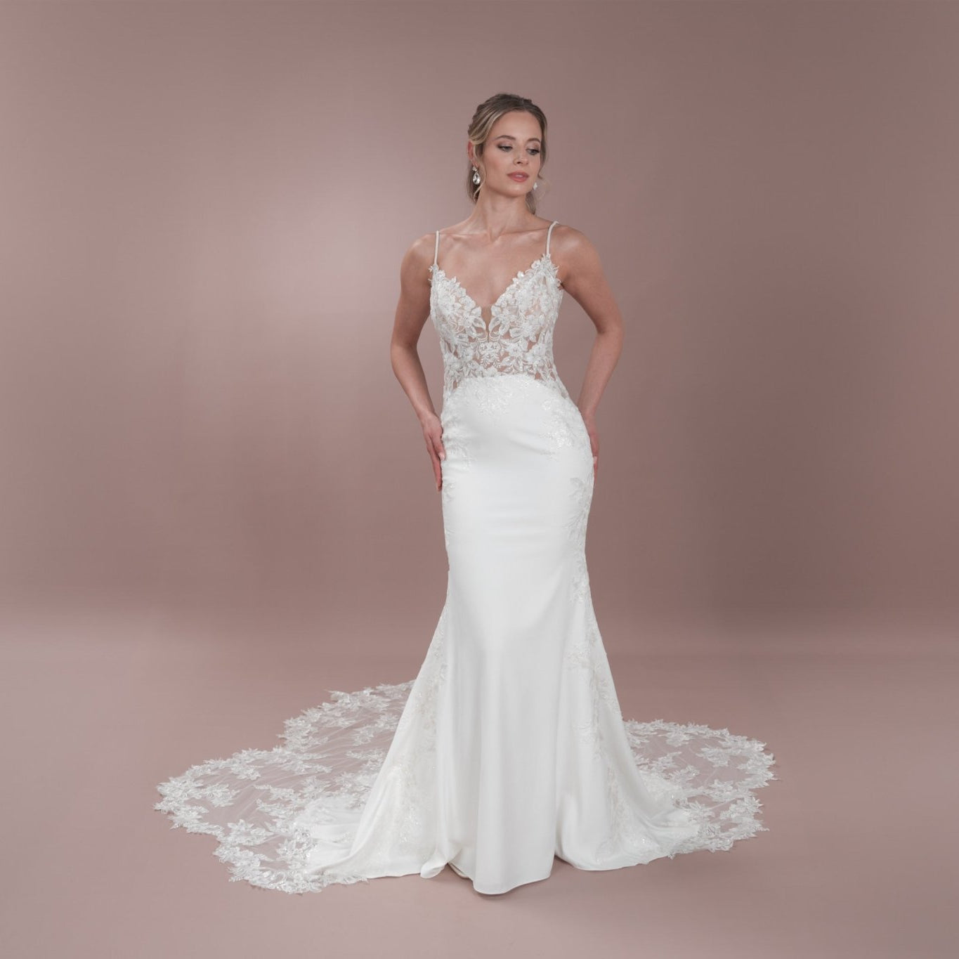 Fit and Flare Brautkleider - Bridonista