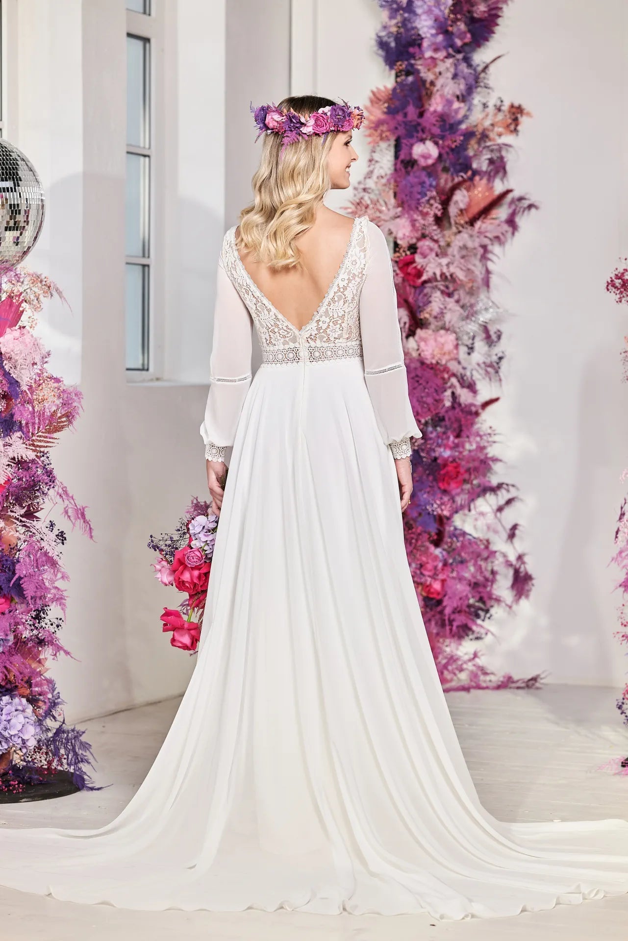 ID23-12(C) - Bridonista