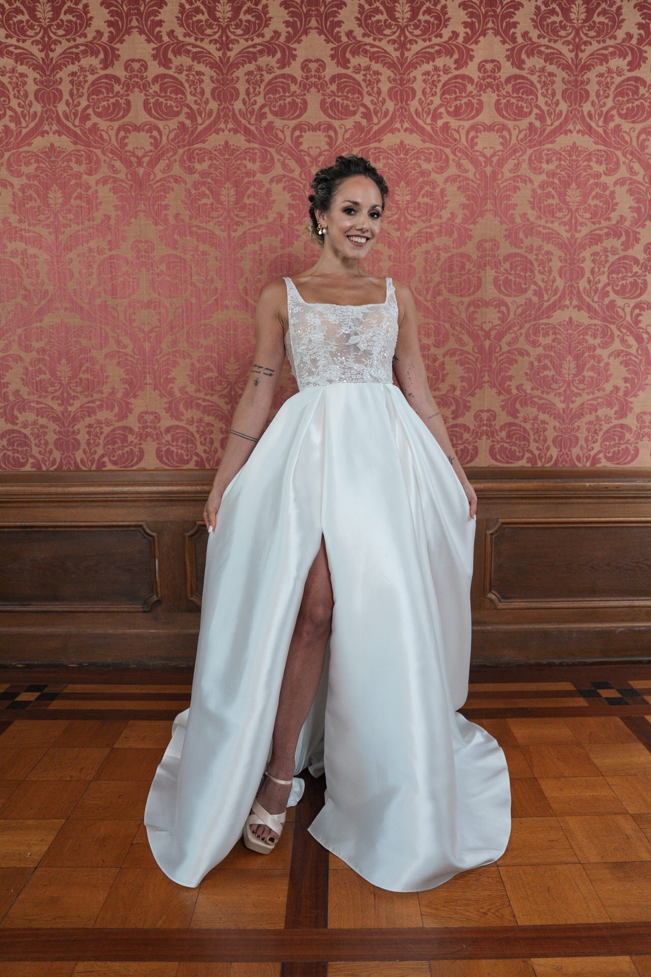 R2L26 - C - A08(Split) - Bridonista