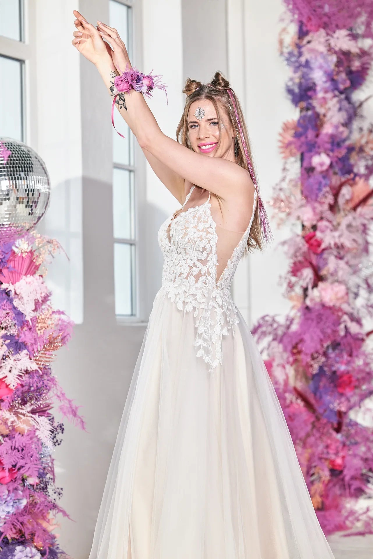 ID23-06(C) - Bridonista