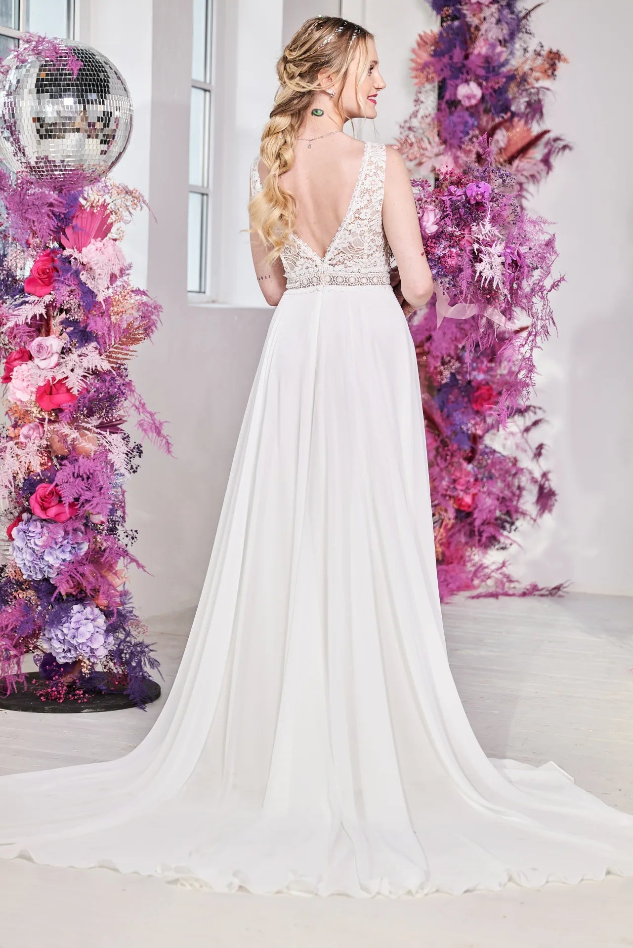 ID23-12(C) - Bridonista